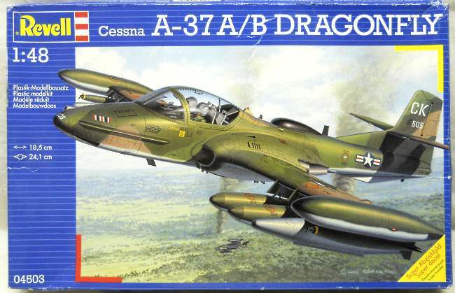 Revell 1/48 Cessna A-37 A/B Dragonfly - USAF 19th Tactical Air Support Sq US Pacific AF Osan Air Base South Korea 1983 / 604th Special Operations Sq 3rd TFW Bien Hoa Air Base South Vietname 1968, 04503 plastic model kit